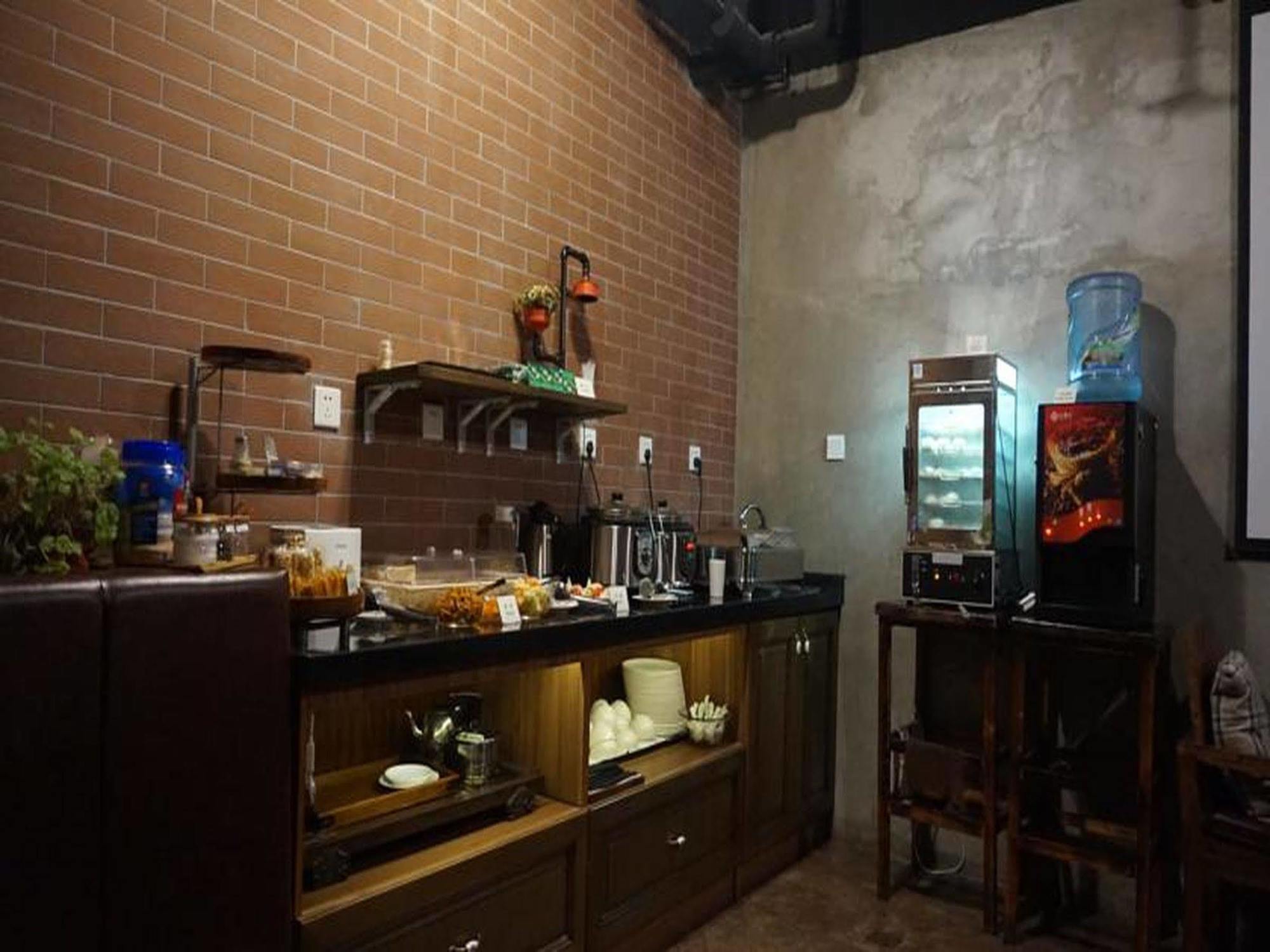 Nost Algia Hotel - Near Beijing Yonghe Lama Temple, Ghost Street, Beihai Park, Jingshan Park, Drum Tower, Houhai Bar Street, Tian'Anmen Square, Located In Beijing Traditional Hutongs, 5 Minutes Away From Subway, Free Laundry Serive Pequim Exterior foto
