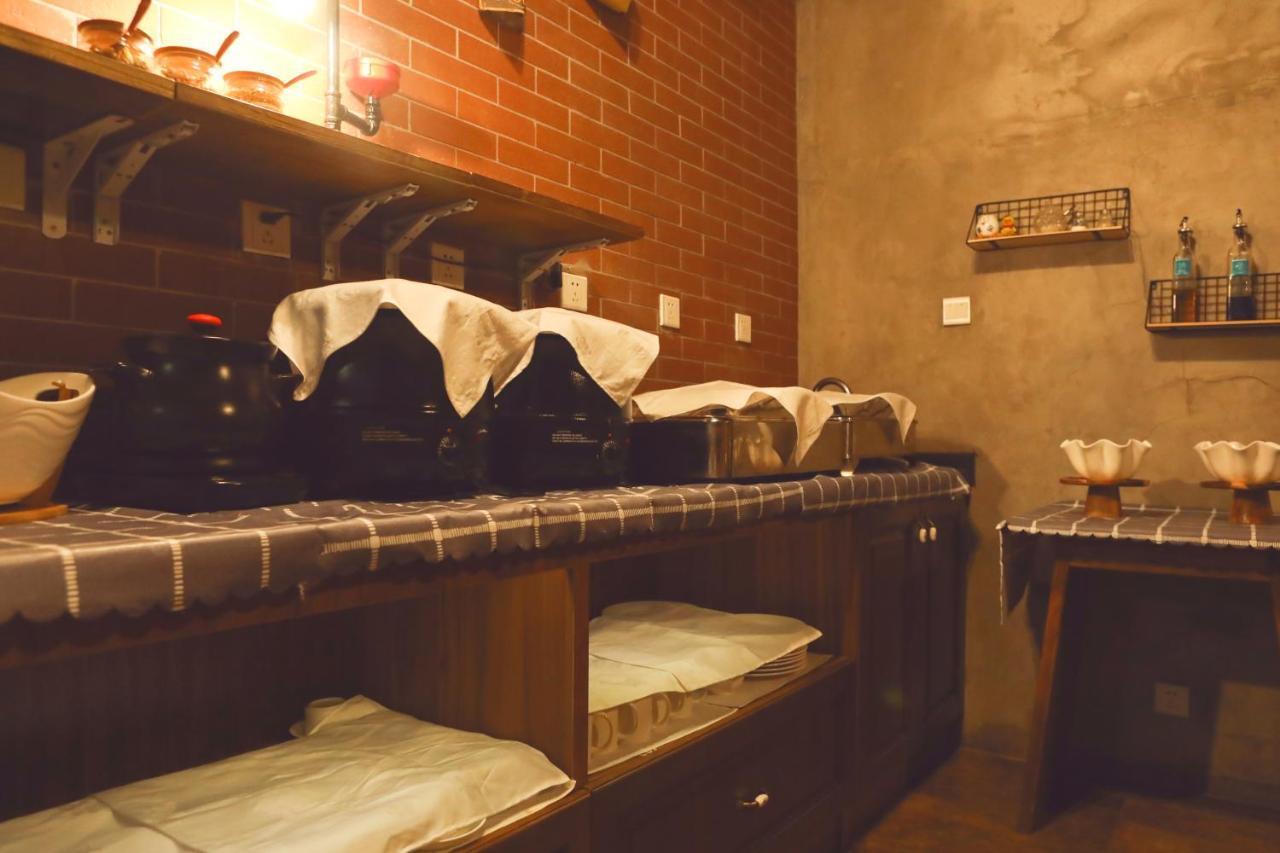 Nost Algia Hotel - Near Beijing Yonghe Lama Temple, Ghost Street, Beihai Park, Jingshan Park, Drum Tower, Houhai Bar Street, Tian'Anmen Square, Located In Beijing Traditional Hutongs, 5 Minutes Away From Subway, Free Laundry Serive Pequim Exterior foto